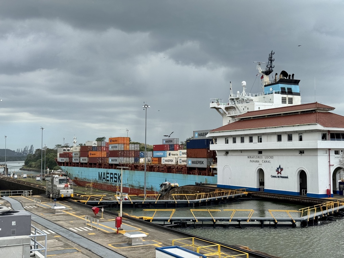 Miraflores Docs, Panama City